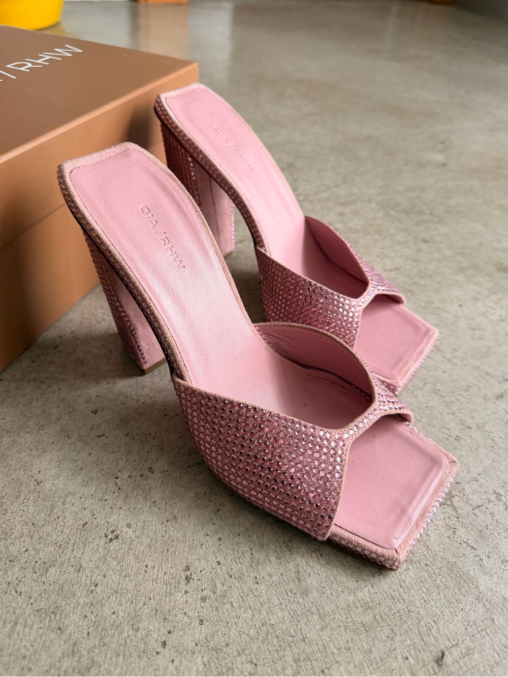 Gia Borghini x Rosie Huntington-Whiteley Rosie 14 Strass Heels